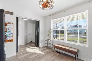 8121 Bertwood Ct, West Chester, OH 45069 - Photo 6