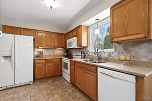 8858 Steeplechase Way, West Chester, OH 45069 - Photo 24