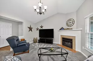 151 Highridge Ct, Fairfield, OH 45014 - Photo 6