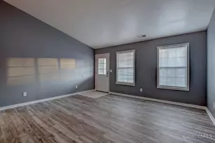 136 N Rdg Dr, Oxford, OH 45056 - Photo 8