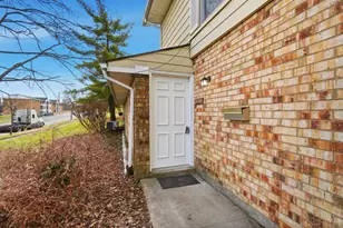 2458 Mustang Dr, Cincinnati, OH 45211 - Photo 6