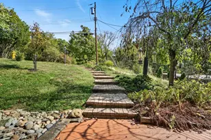 5800 Cherokee Dr, Madeira, OH 45243 - Photo 4