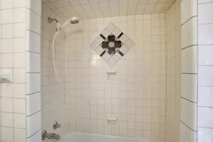 2210 Victory Pkwy, Cincinnati, OH 45206 - Photo 26