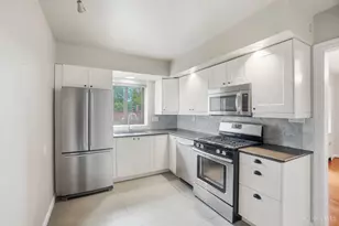 2210 Victory Pkwy, Cincinnati, OH 45206 - Photo 16