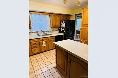 3703 Moorhill Drive, Evendale, OH 45241 - Photo 10