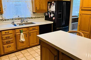 3703 Moorhill Dr, Evendale, OH 45241 - Photo 10