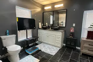 121 W Sixty Fourth St, Cincinnati, OH 45216 - Photo 24