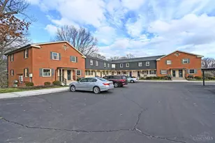 7 Creekwood Square, Glendale, OH 45246 - Photo 1