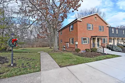 7 Creekwood Square #7, Glendale, OH 45246 - Photo 4