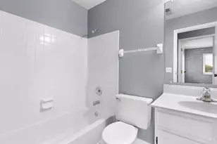 9489 Woodland Hills Dr, West Chester, OH 45011 - Photo 12