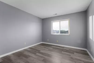 9489 Woodland Hills Drive, West Chester, OH 45011 - Photo 8