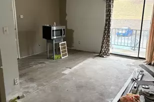 6780 Harrison Ave, Green Township, OH 45247 - Photo 4