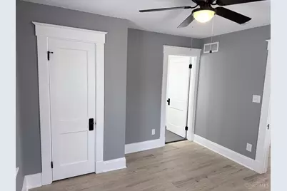 1913 Sterling Avenue, Cincinnati, OH 45239 - Photo 12