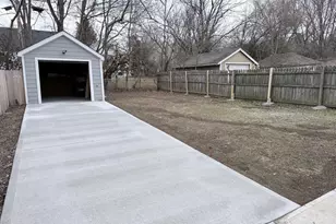 1913 Sterling Ave, Cincinnati, OH 45239 - Photo 2