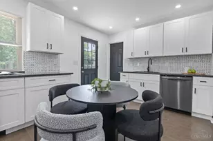 1639 W Kemper Rd, Forest Park, OH 45240 - Photo 10