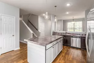 2063 E Seymour Ave, Cincinnati, OH 45237 - Photo 12