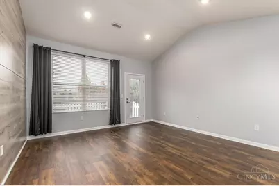 2063 E Seymour Avenue, Cincinnati, OH 45237 - Photo 16