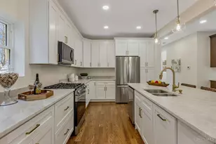 25 Euclid Ave, Wyoming, OH 45215 - Photo 8