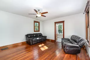 3013 Marshall Ave, Cincinnati, OH 45220 - Photo 10