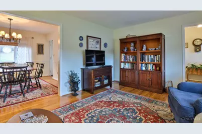 10184 Lochcrest Drive, Springfield Township, OH 45231 - Photo 10