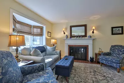 10184 Lochcrest Drive, Springfield Township, OH 45231 - Photo 12