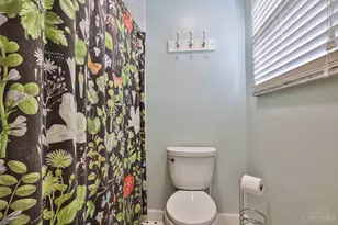 10184 Lochcrest Dr, Springfield Township, OH 45231 - Photo 48