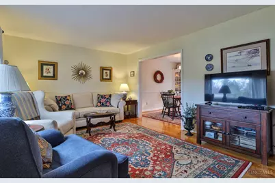 10184 Lochcrest Drive, Springfield Township, OH 45231 - Photo 8