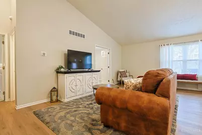 5763 Cheviot Road #E, Green Township, OH 45247 - Photo 6