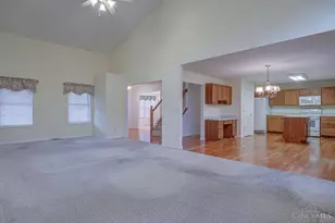 1420 Alexander Dr, Hamilton, OH 45013 - Photo 8