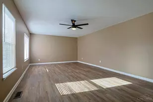 2752 Mancelona Ct, Colerain Township, OH 45251 - Photo 4