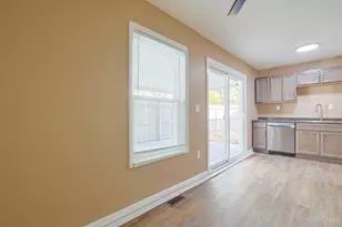 2752 Mancelona Ct, Colerain Township, OH 45251 - Photo 12