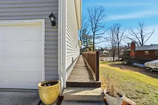 1065 Brunswick Dr, Perry Township, OH 45118 - Photo 4