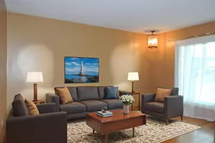 567 Brunswick Dr, Forest Park, OH 45240 - Photo 2