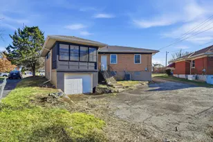 6101 Capri Dr, Cincinnati, OH 45224 - Photo 16