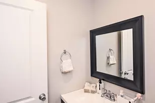 2200 Victory Pkwy, Cincinnati, OH 45206 - Photo 16