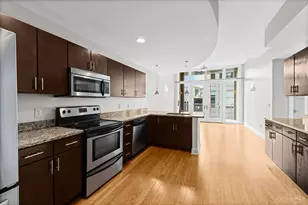 1326 Vine St, Cincinnati, OH 45202 - Photo 6