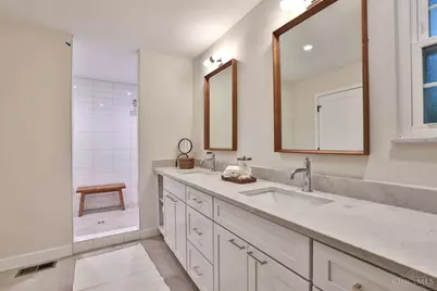 8765 Weller Road, Montgomery, OH 45249 - Photo 20