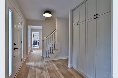 8765 Weller Road, Montgomery, OH 45249 - Photo 2