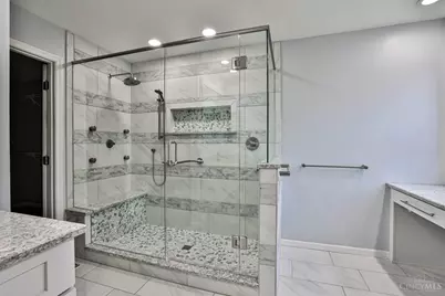 1118 Glen Echo Lane, Miami Township, OH 45150 - Photo 16