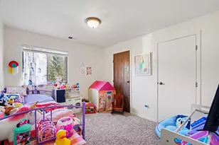 541 Davis Rd, Pierce Township, OH 45255 - Photo 12