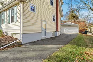 6211 Bona Vista Pl, Cincinnati, OH 45213 - Photo 26