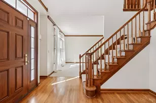 6684 Powner Farm Dr, Green Township, OH 45248 - Photo 2