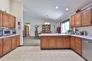 16 Lorelei Dr, Perry Township, OH 45118 - Photo 12