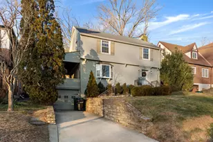 2824 Cortelyou Pl, Cincinnati, OH 45213 - Photo 2