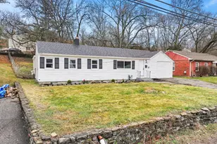 234 Mcguire Ln, Reading, OH 45215 - Photo 2