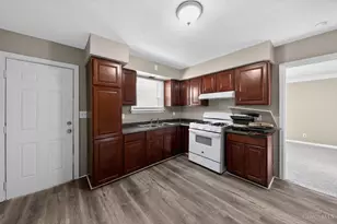 6822 Betts Ave, Cincinnati, OH 45239 - Photo 14