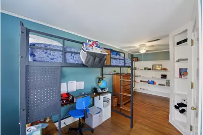 95 E Fountain Avenue, Glendale, OH 45246 - Photo 18