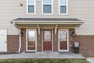 1429 Double Eagle Ct, Turtle Creek Township, OH 45036 - Photo 4