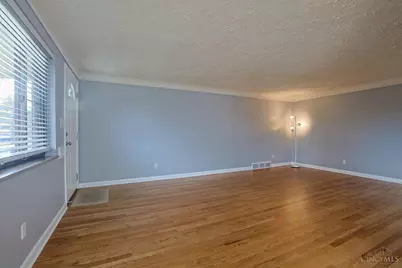 5725 Lauderdale Drive, Cincinnati, OH 45239 - Photo 6
