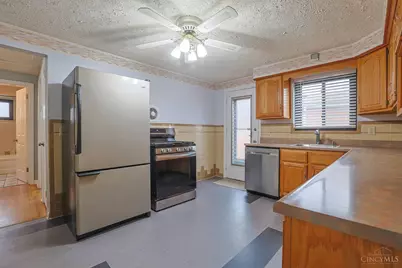 5725 Lauderdale Drive, Cincinnati, OH 45239 - Photo 12